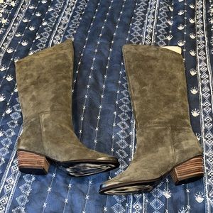 Chinese Laundry Heeled Boots